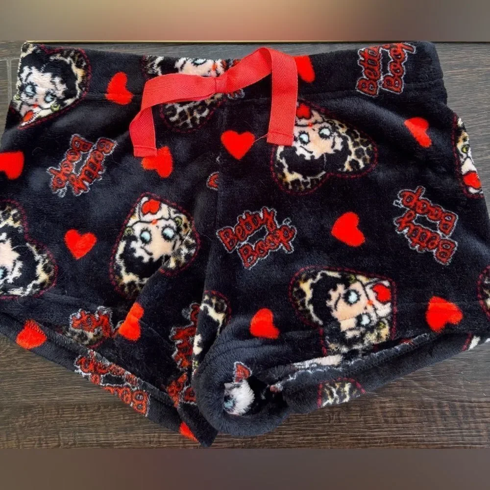 Betty Boop, fleece shorts. Sz L